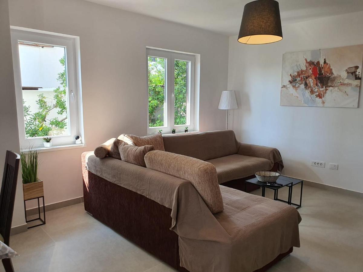 Vila Beleca Krk - Apartments Rest & Sea Đảo Krk Ngoại thất bức ảnh